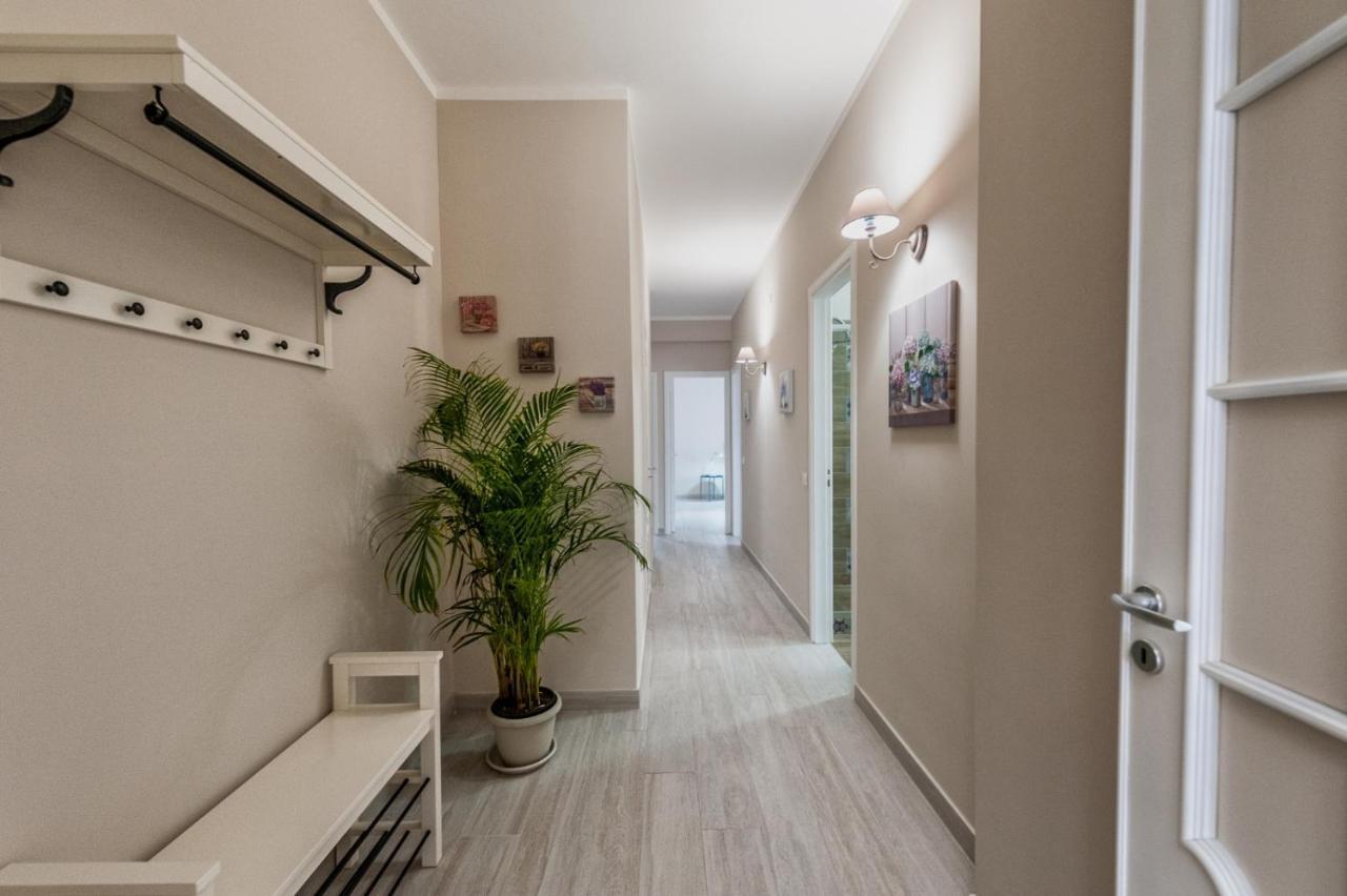 Bacicagiuba Apartments แตร์มินิ อิเมเรเซ ภายนอก รูปภาพ